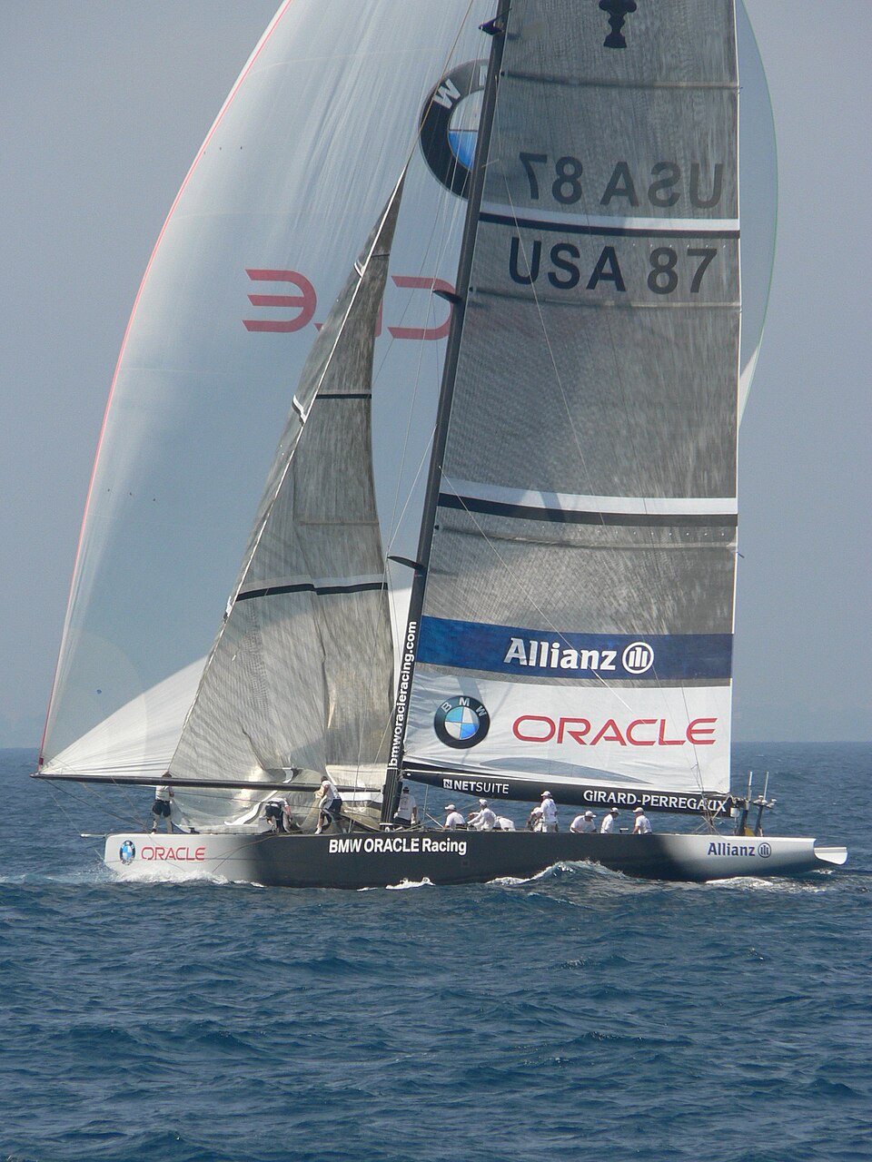 America wins the Hundred Guinea Cup