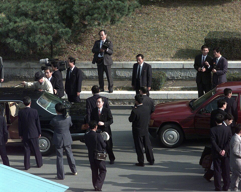 Dies in Seoul