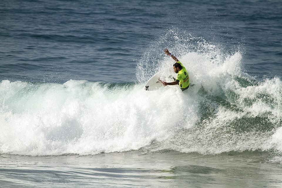 International Surfing Federation is formed