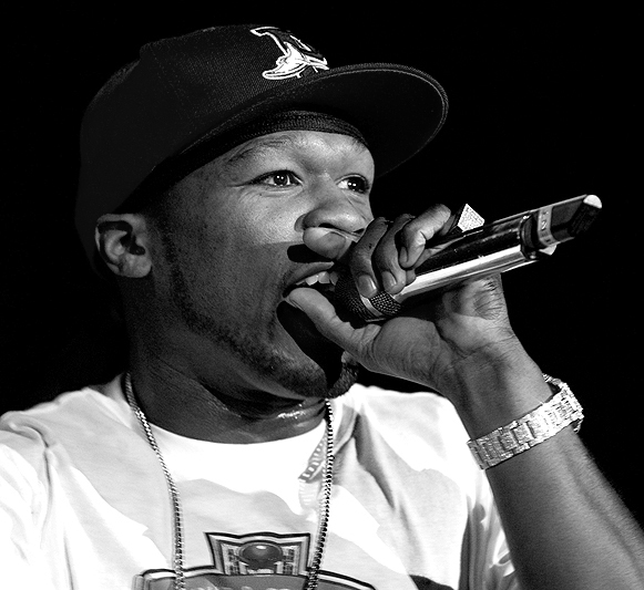 Returns to the Super Bowl stage with In da Club