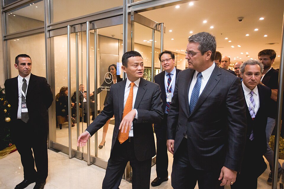 Alibaba.com lists in Hong Kong