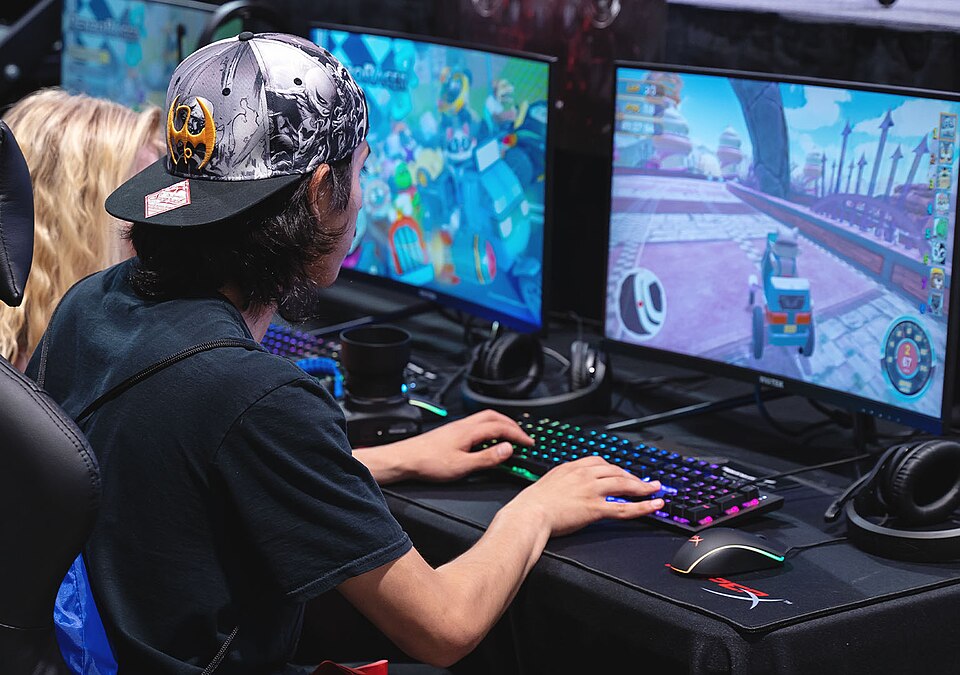 Major League Gaming is founded
