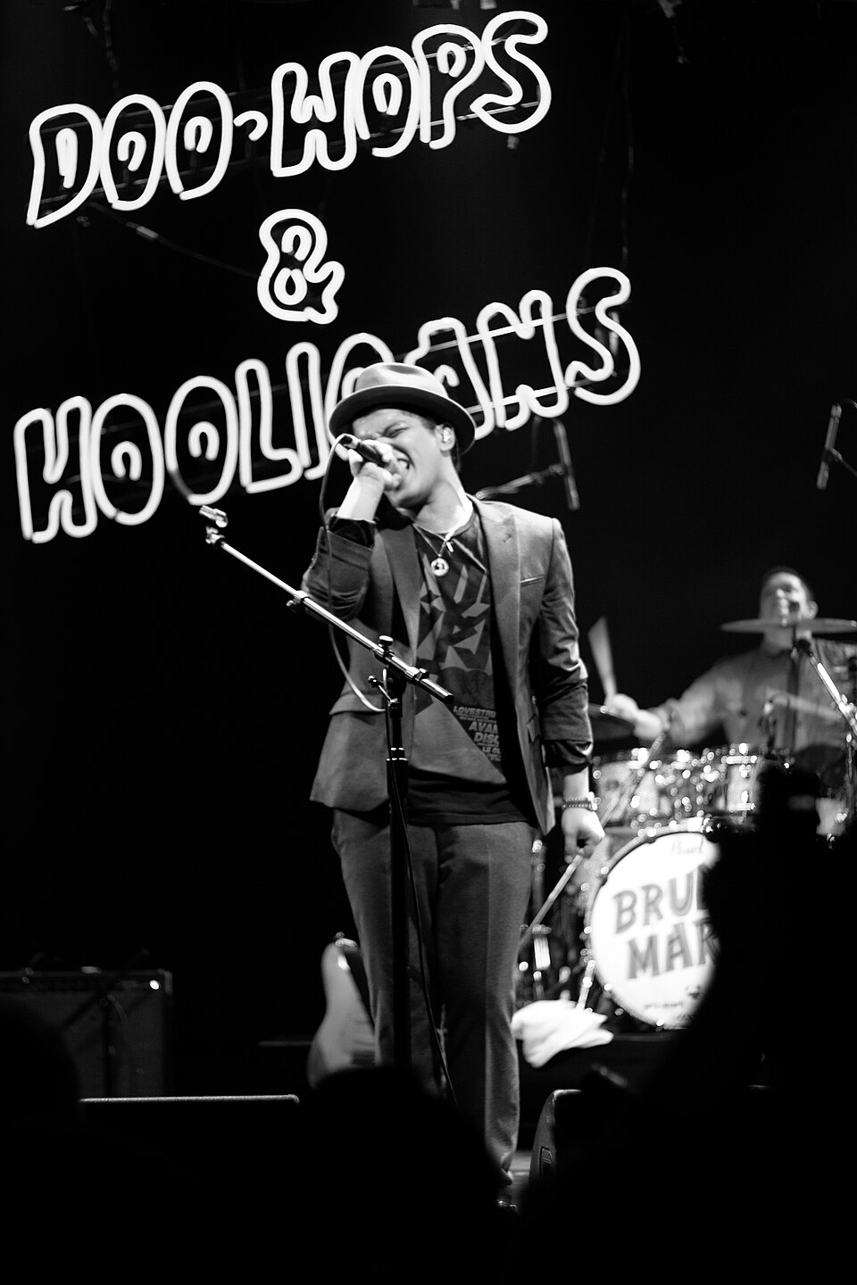 Doo-Wops & Hooligans