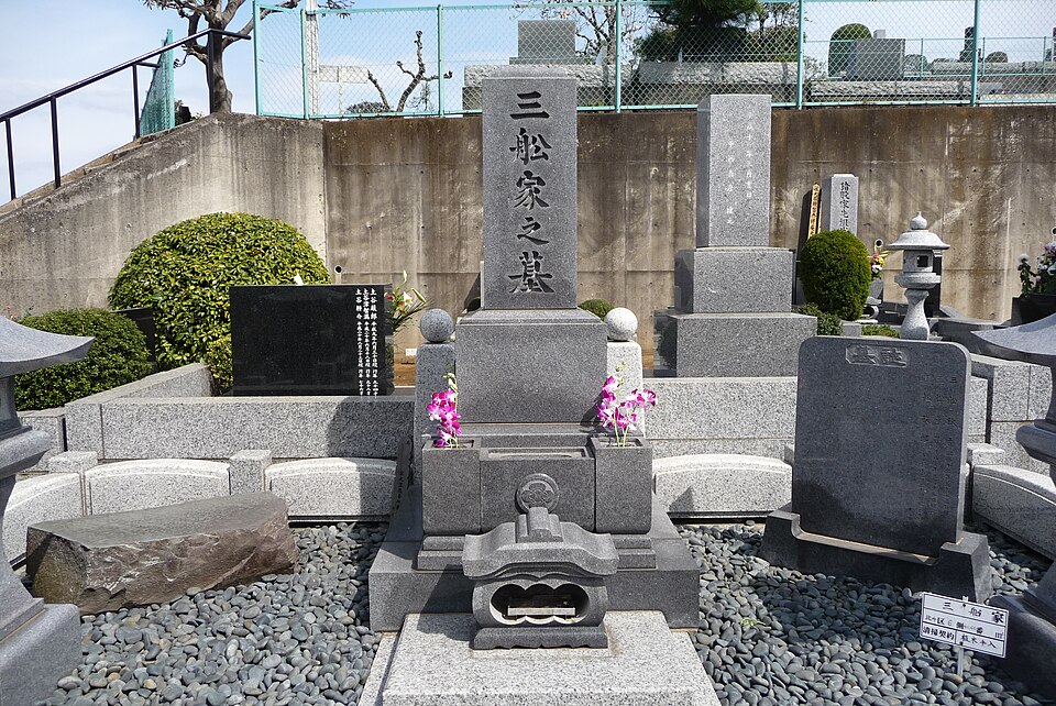 Dies in Tokyo