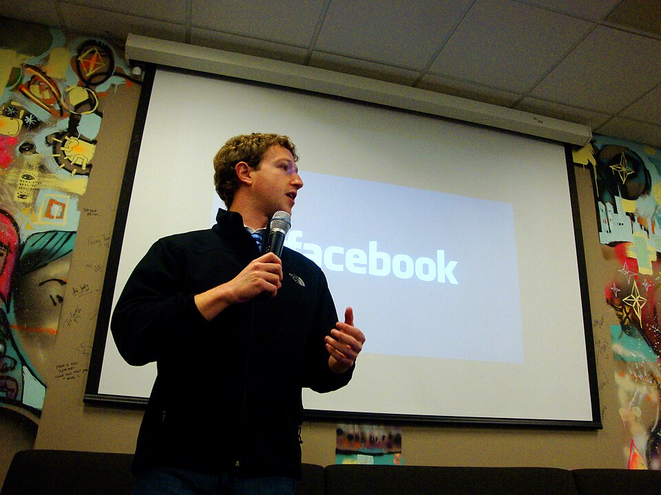 Facebook reaches 500 million users