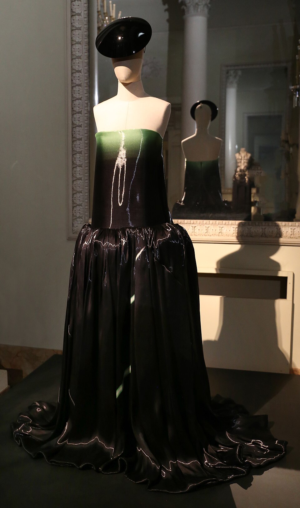 Armani/Teatro opens