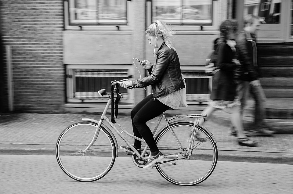 Early organised cycle race