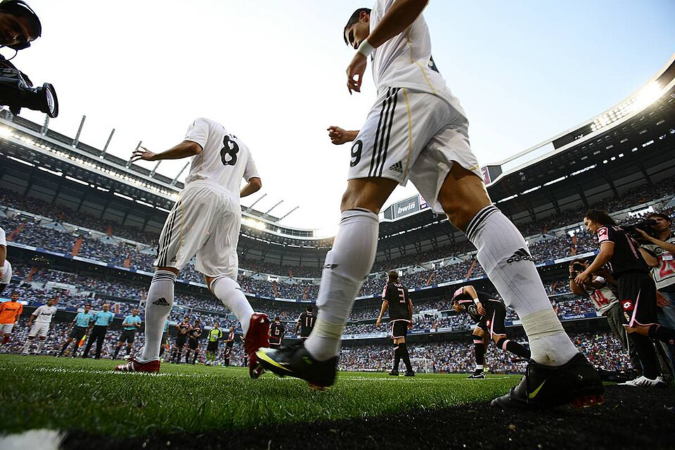 Record transfer to Real Madrid