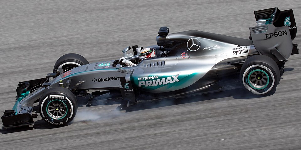 Moves to Mercedes