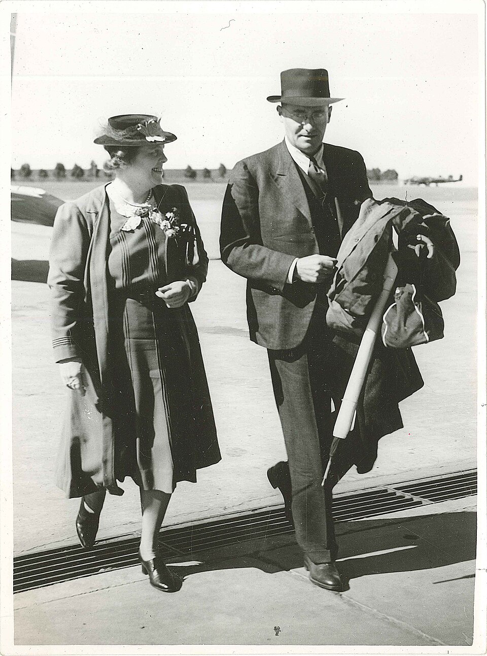 Marries Ethel Reed