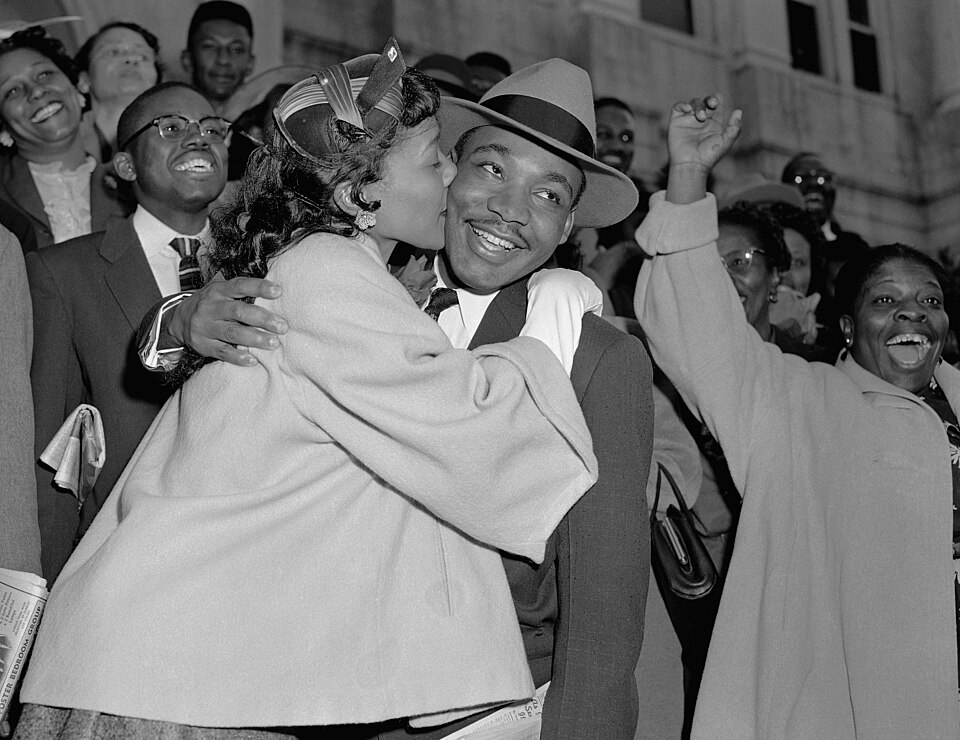 Marries Coretta Scott